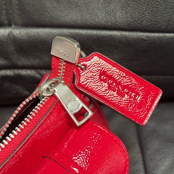 NWT Coach Ashton Baguette Bag Patent Leather CV943 Silver/Red - Picture 11 of 12